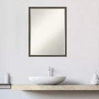 Miroir mural de salle de bains Svelte Petite Bevel en bois